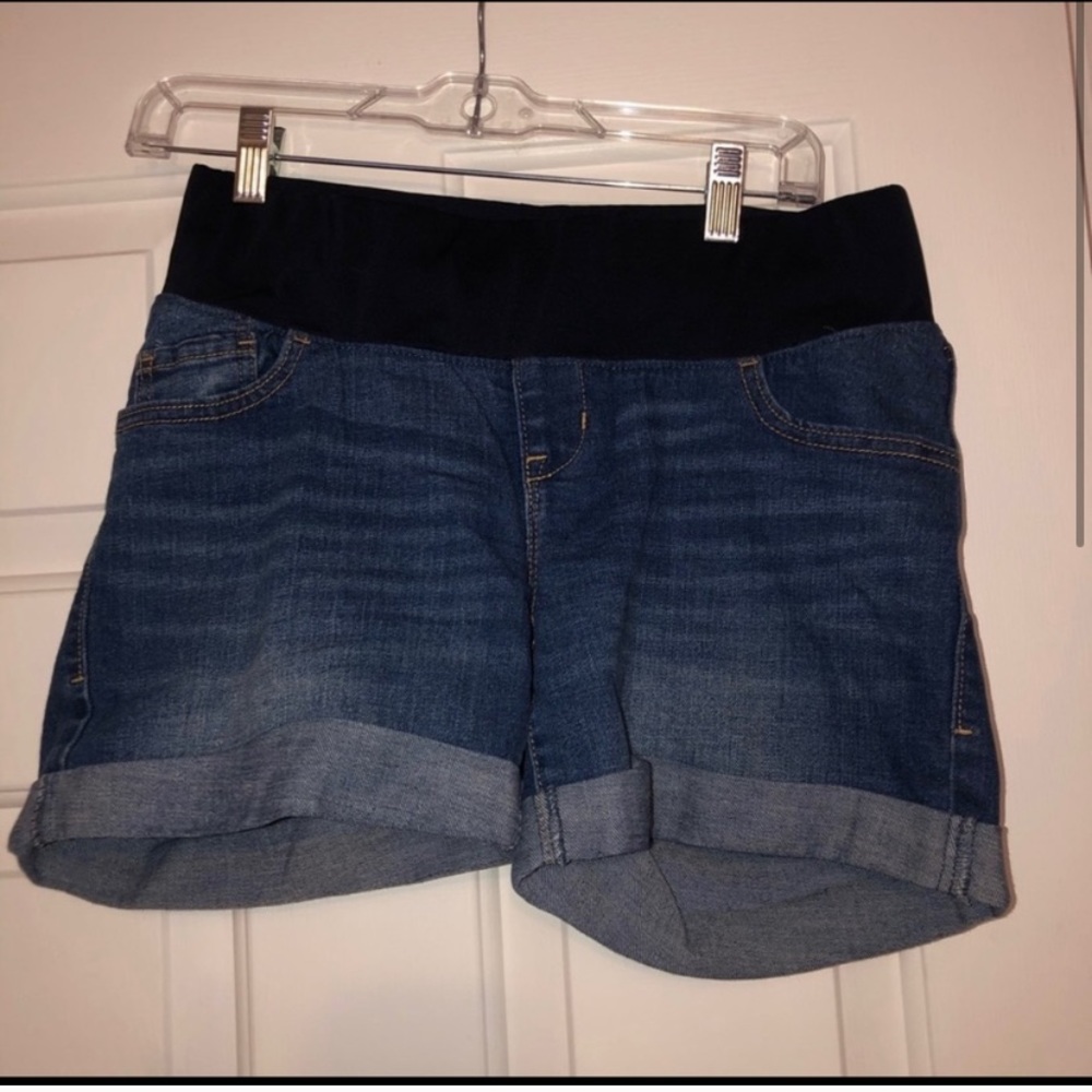 Old Navy Maternity Shorts
